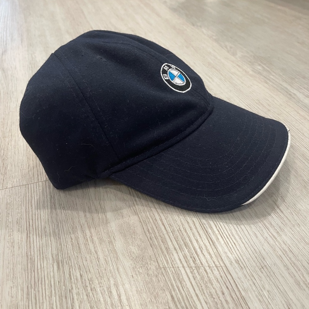 BMW logo lifestyle hat